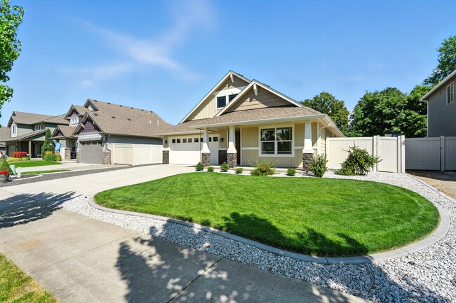 Primary Photo - Gorgeous Hayden Home For Rent!