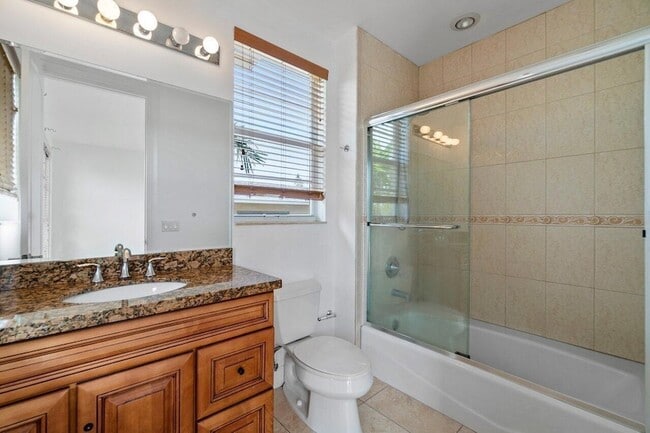 Building Photo - 811 S Federal Hwy