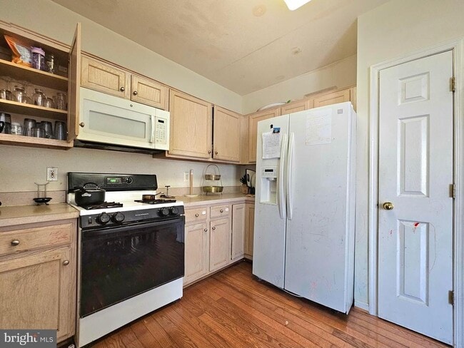 Building Photo - 7427 Ardglass Ct