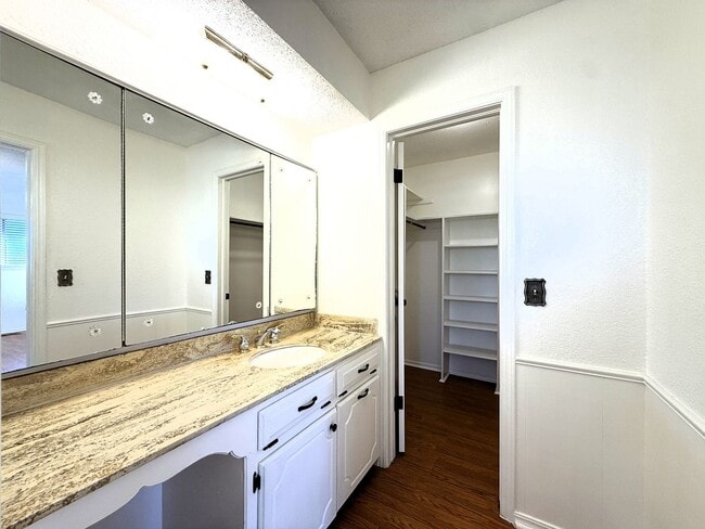 Building Photo - 5005 Colfax Pl