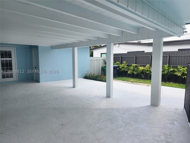 Building Photo - 9301 SW 54th St