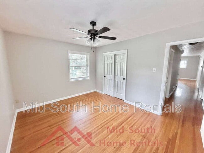 Building Photo - 3831 Hermitage Dr