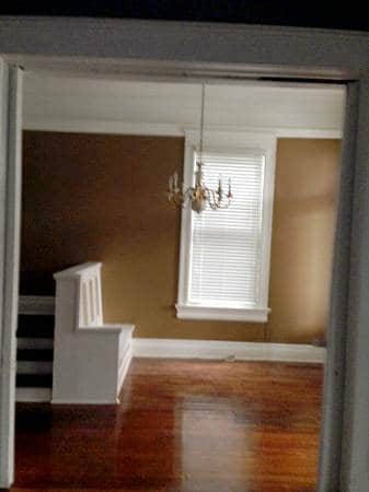 entryway - 920 Magnolia St
