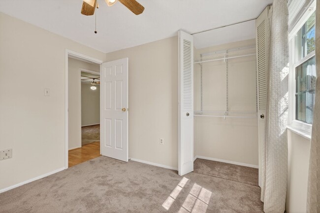 Building Photo - 2806 Logway Rd