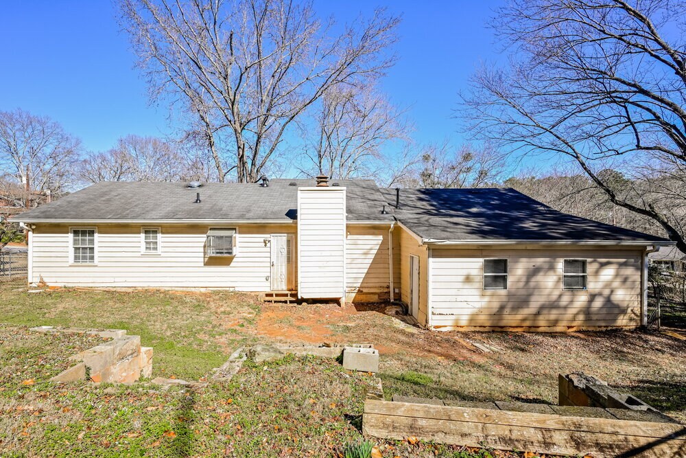 Building Photo - 3835 Charlotte Dr