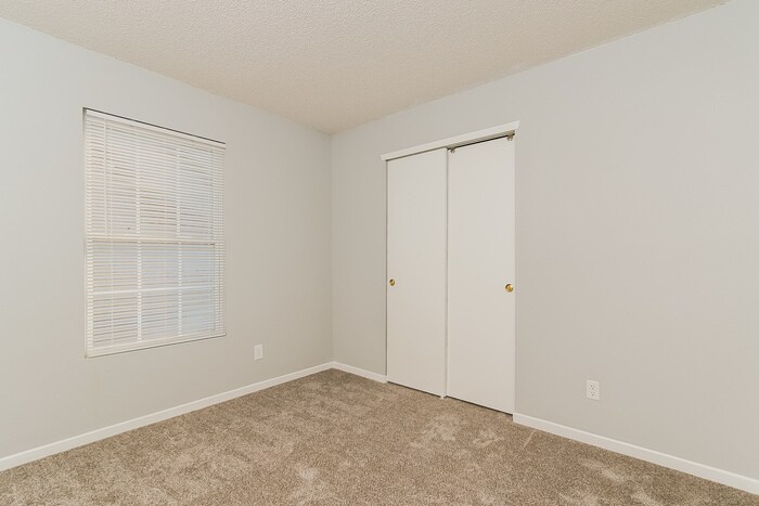 Building Photo - 1710 Elijah Blue Dr
