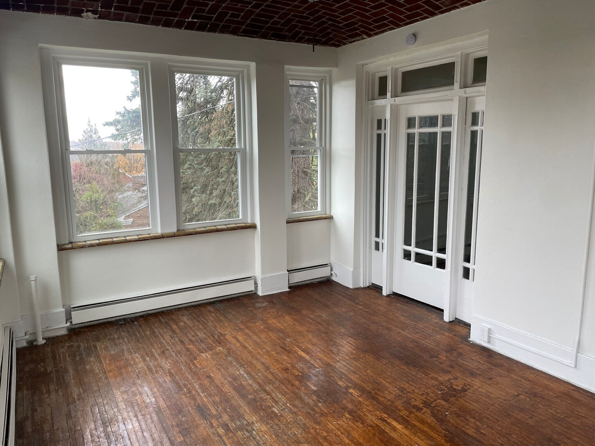 Building Photo - 608 S 24th St