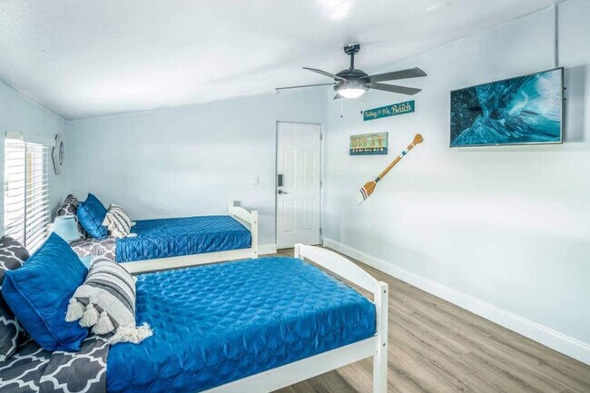 Building Photo - 2908 Stetson St