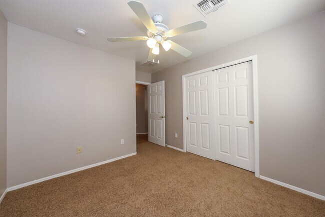 Building Photo - 8187 S Camino SERPE