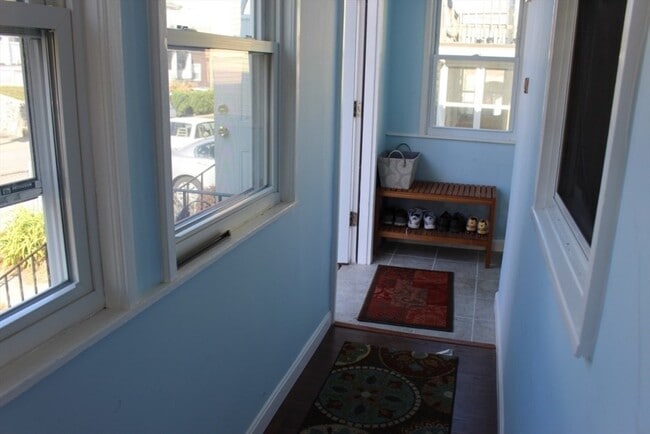 Building Photo - 139 Langdon Ave