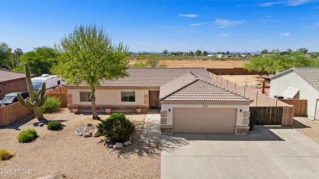 Building Photo - 22601 Weaver Valley Dr