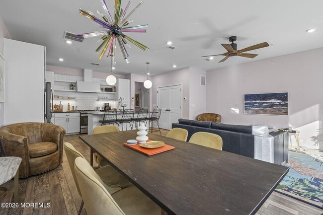 Building Photo - 300 Asbury Ave