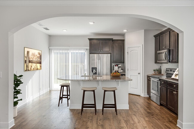 Building Photo - 5035 Napoli Dr