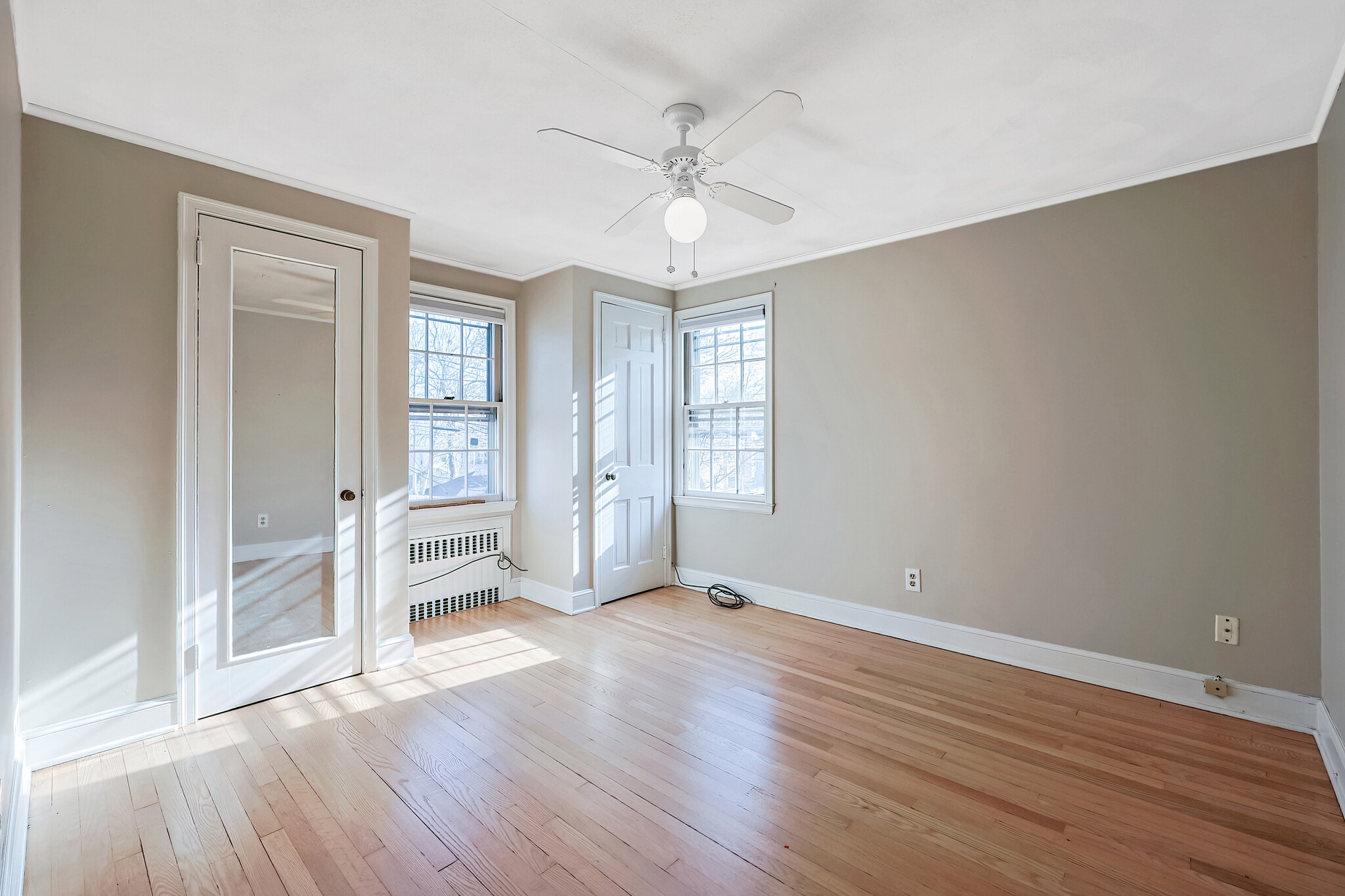 Building Photo - 11 Acadia St