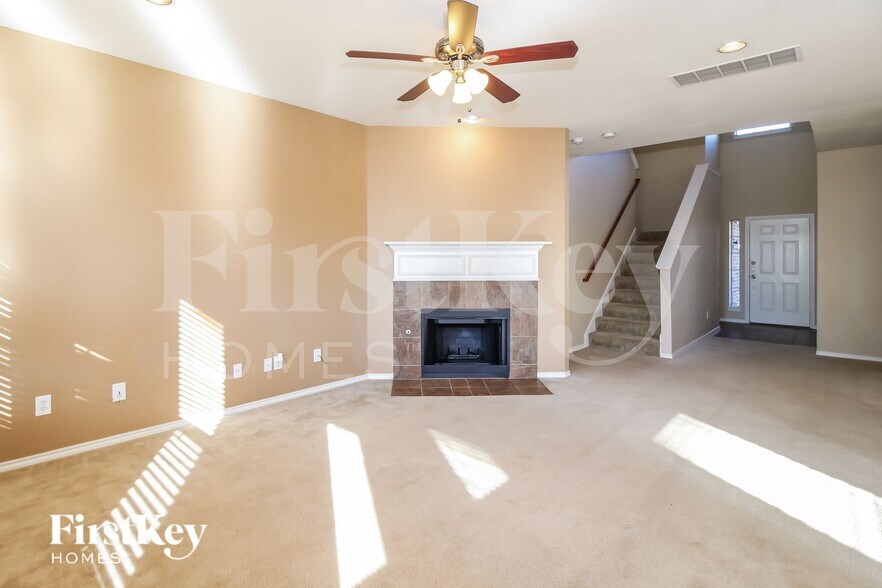 Building Photo - 4532 Fir Dr
