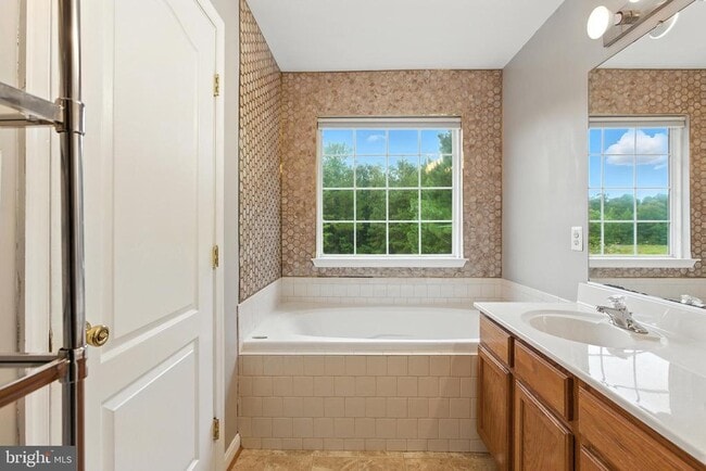 Building Photo - 15507 Pocopson Creek Way