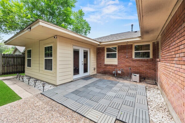 Building Photo - 4513 W 43rd St
