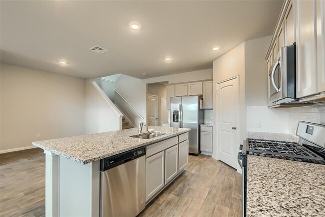 Building Photo - 603 Bluffview Dr.