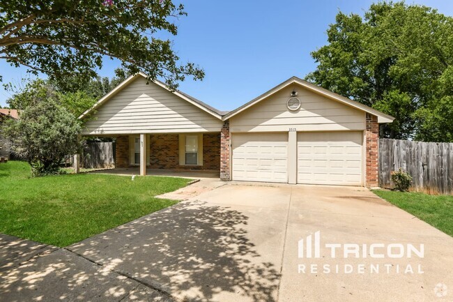 Building Photo - 3515 Solano Ct