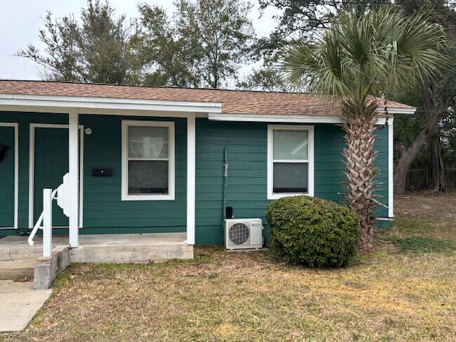 Building Photo - 118 Monahan Drive- Unit I Fort Walton Beac...