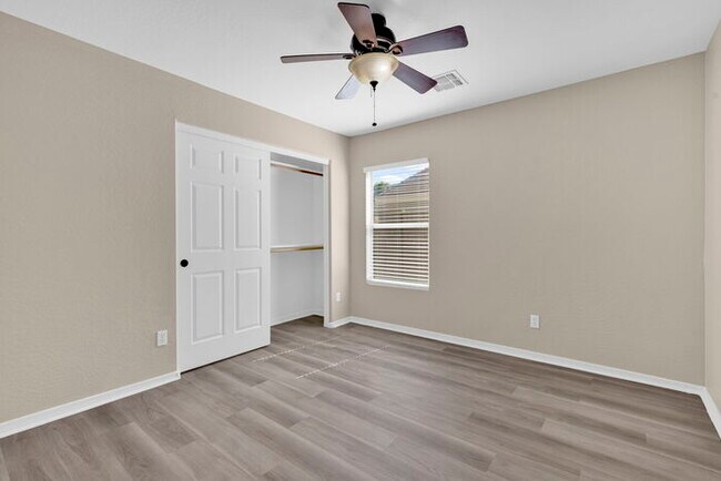 Building Photo - 17161 W Port Royale Ln