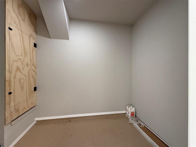 Building Photo - 5989 Malta Cir