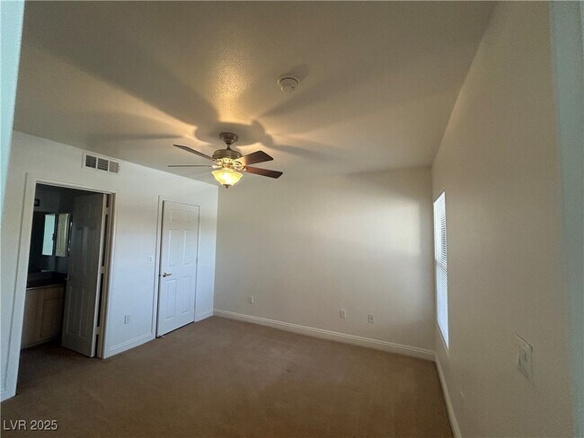 Building Photo - 8000 W Badura Ave
