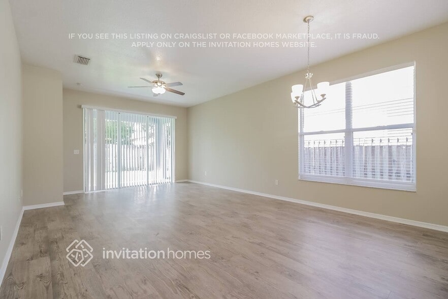 Building Photo - 848 Cherry Valley Way