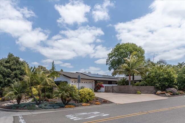 Building Photo - 1356 San Julian Dr