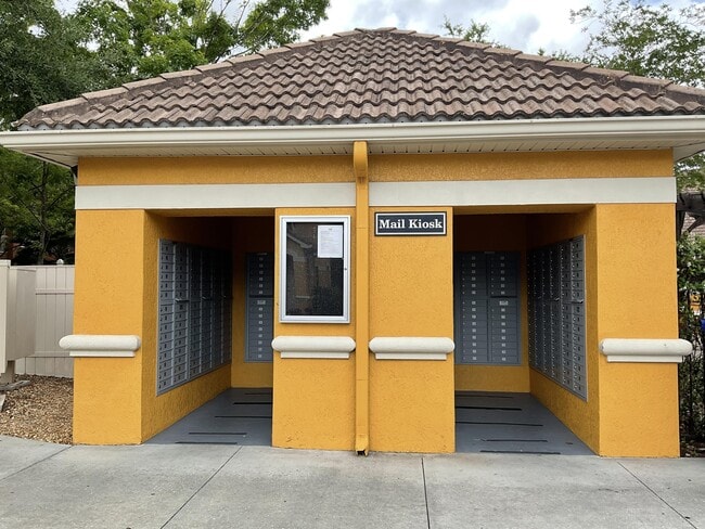 Building Photo - 8813 Villa View Cir