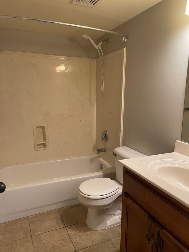 Hallway Bathroom - 210 S McLean Blvd