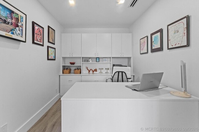 Building Photo - 3966 N Ocean Dr