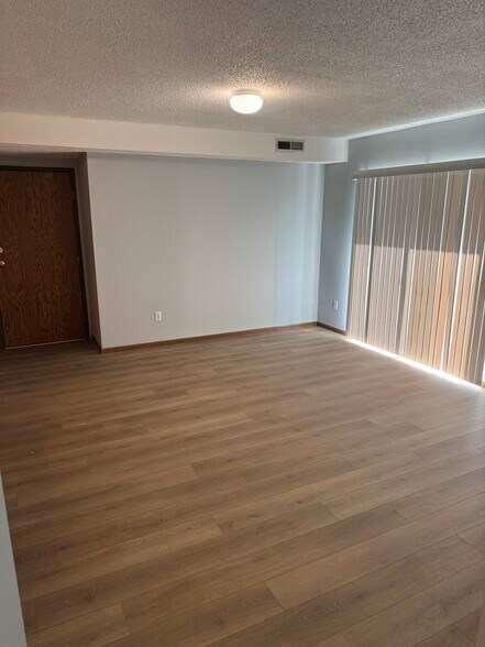 Building Photo - 137 S Scott Blvd