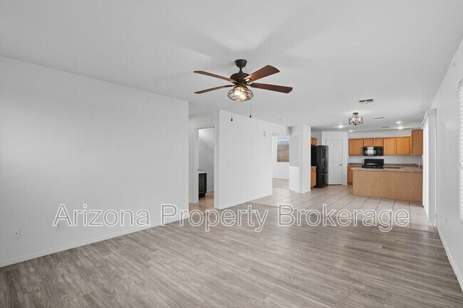 Building Photo - 17516 W Maui Ln
