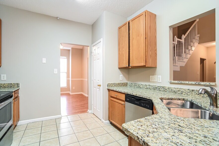 Building Photo - 10041 Brawley Ln