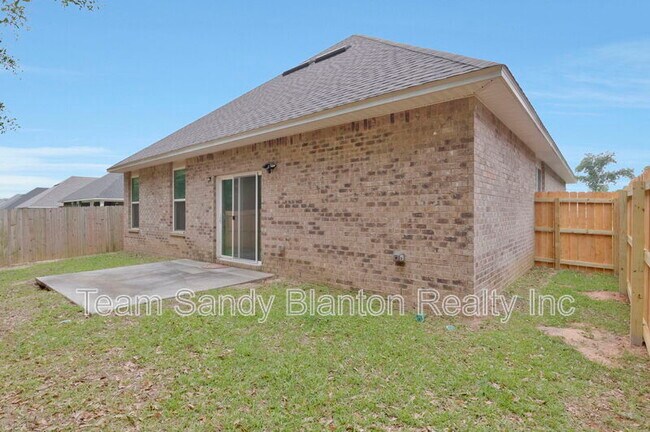 Building Photo - 5402 Parkside Dr