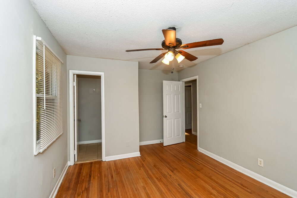 Building Photo - 3990 Rutgers Dr SW