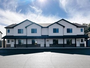 Building Photo - 1720 E Main