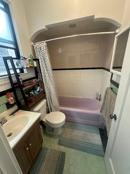 Building Photo - 5650 Mission St