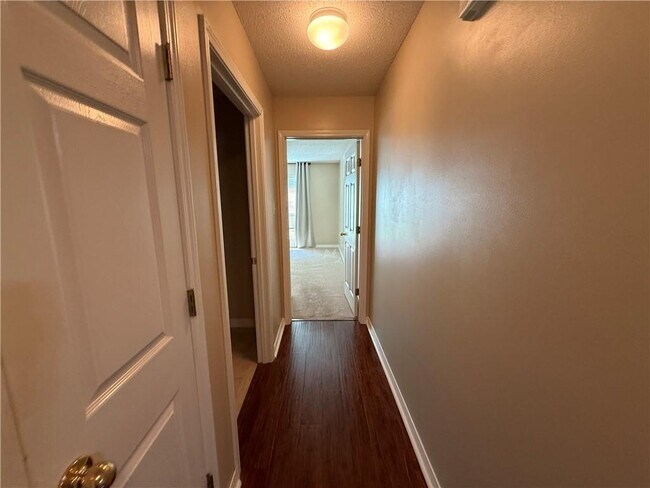 Building Photo - 10154 Waterford Way