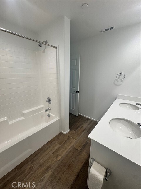 Building Photo - 401 Mistyblue Ct