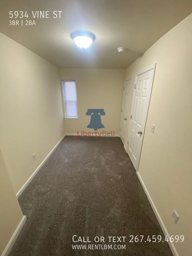 Building Photo - 5934 Vine St