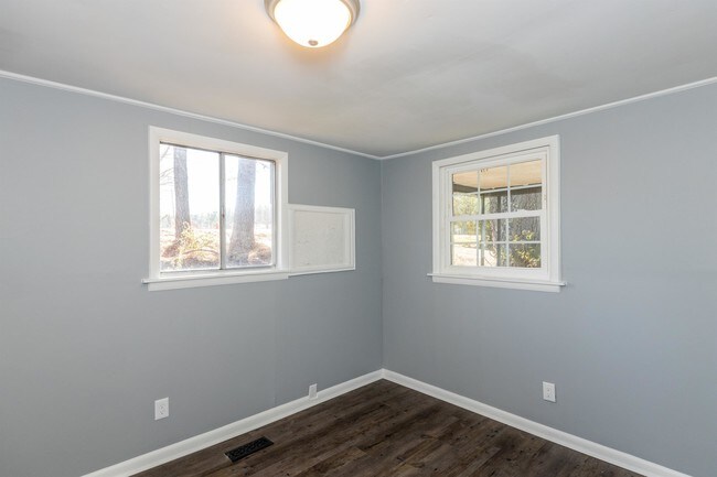 Building Photo - 3013 Avery St