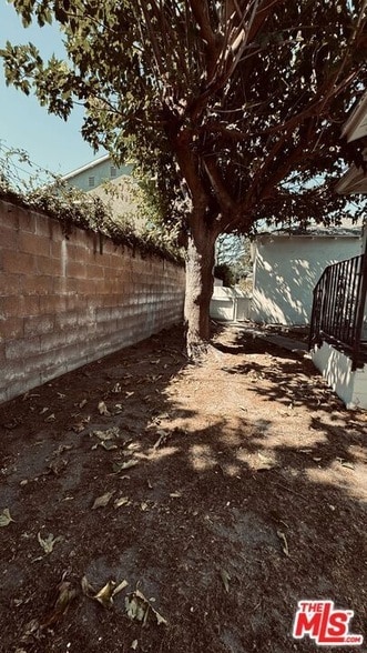 Building Photo - 1134 N Avon St