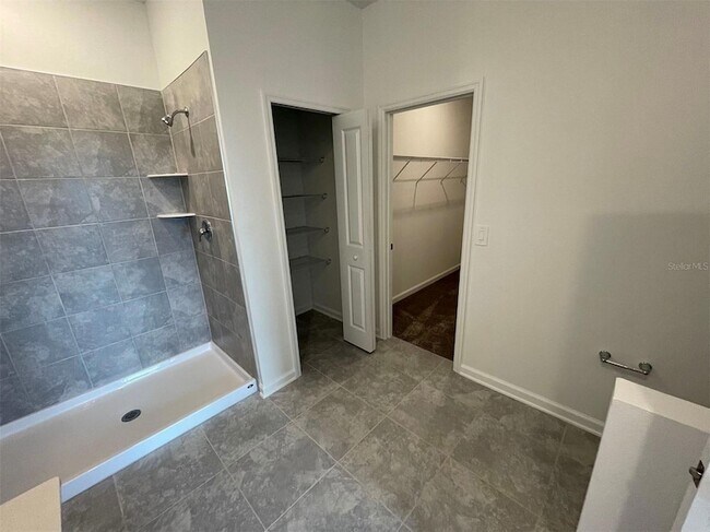 Building Photo - 608 Daring Dr
