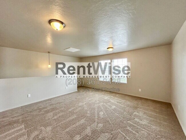 Building Photo - 119 E Walcott Lake Dr