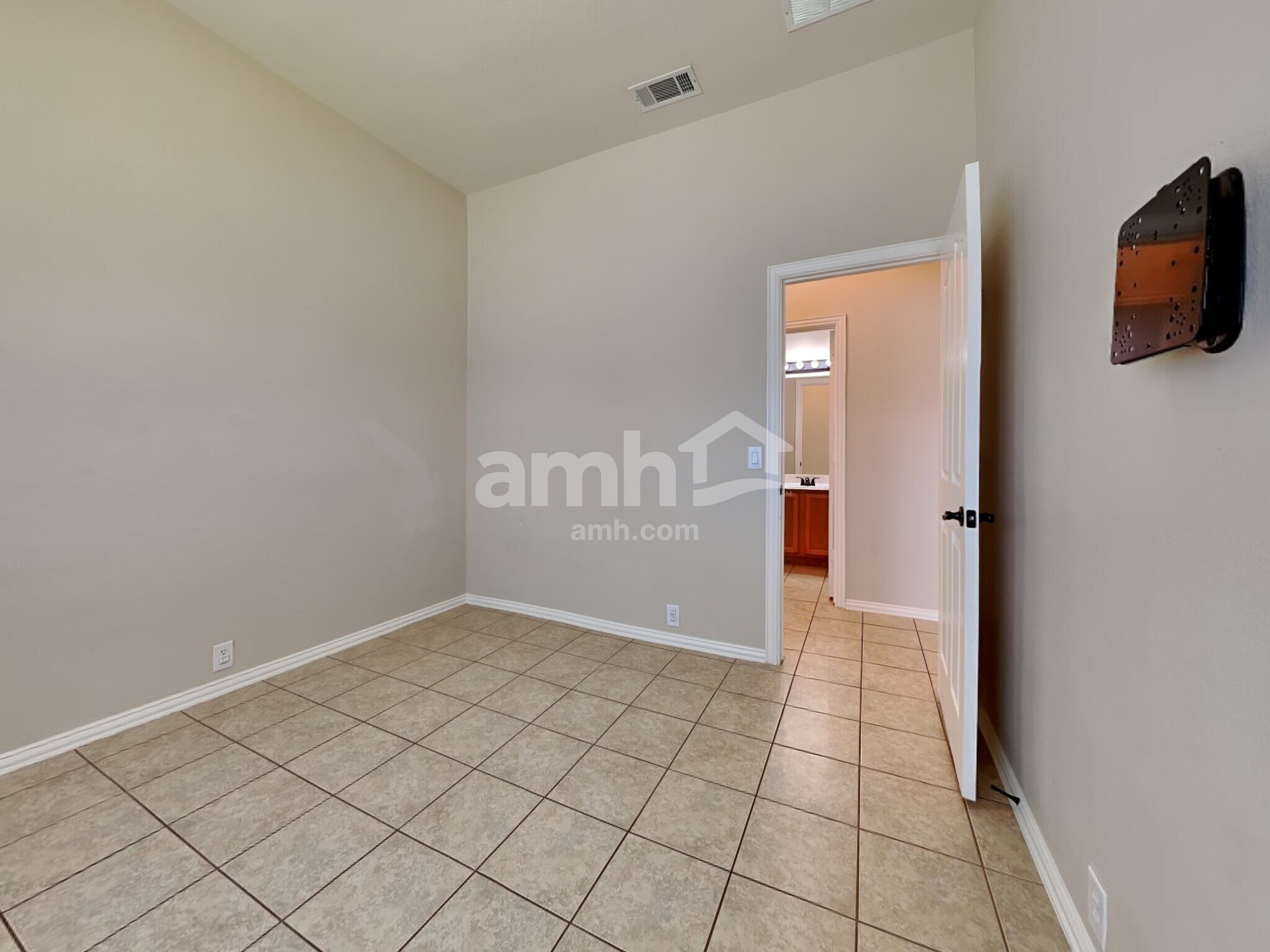 Building Photo - 1225 Concho Trail