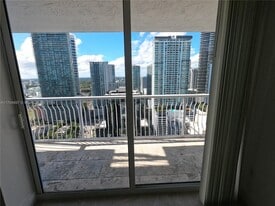 Building Photo - 1200 Brickell Bay Dr
