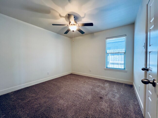 Building Photo - PRE-LEASING FOR AUGUST MOVE-IN: Recently Built 3/2/2 in Cooper ISD