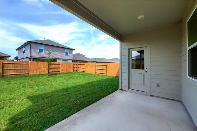 Building Photo - 212 Strand Ln